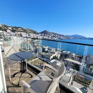 Toer & 5* Sarandë